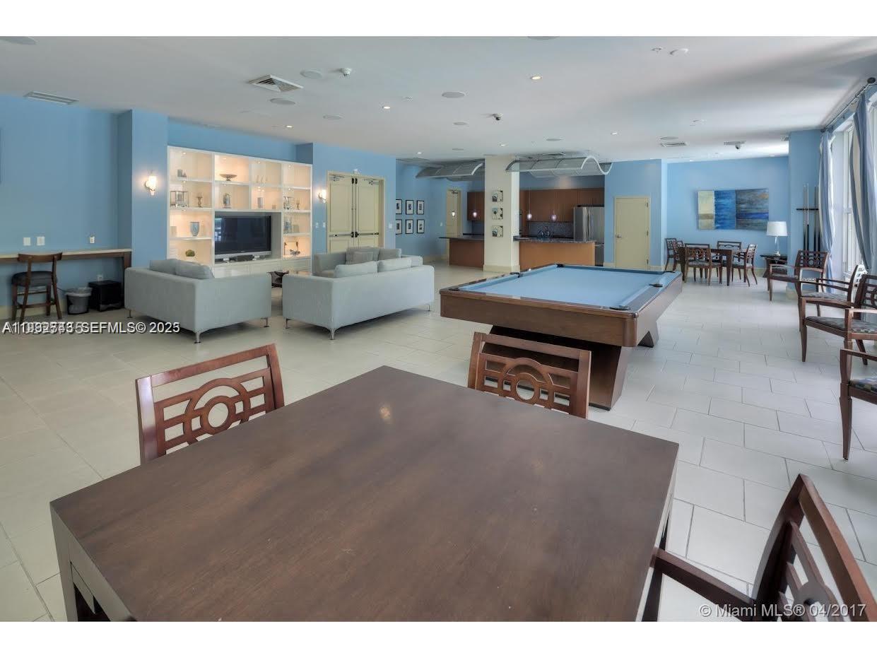 2001 Biscayne Blvd 3511