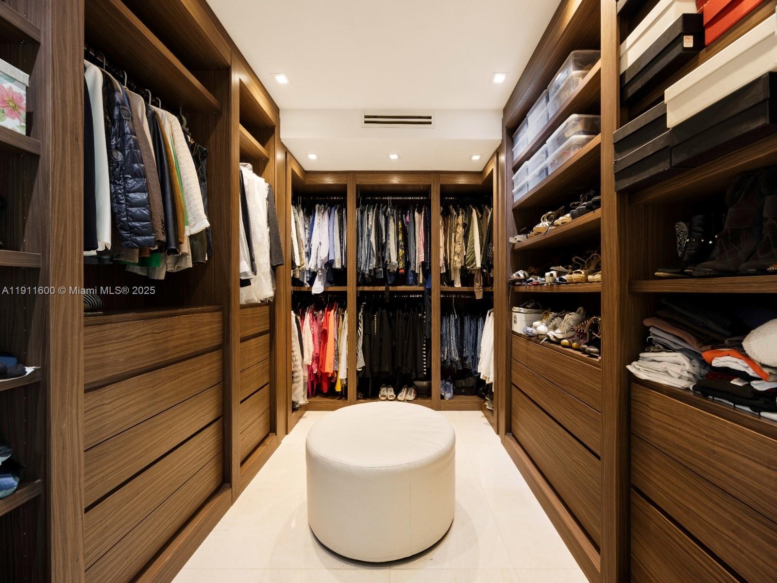 SOUTH BRICK CONDO - Residential