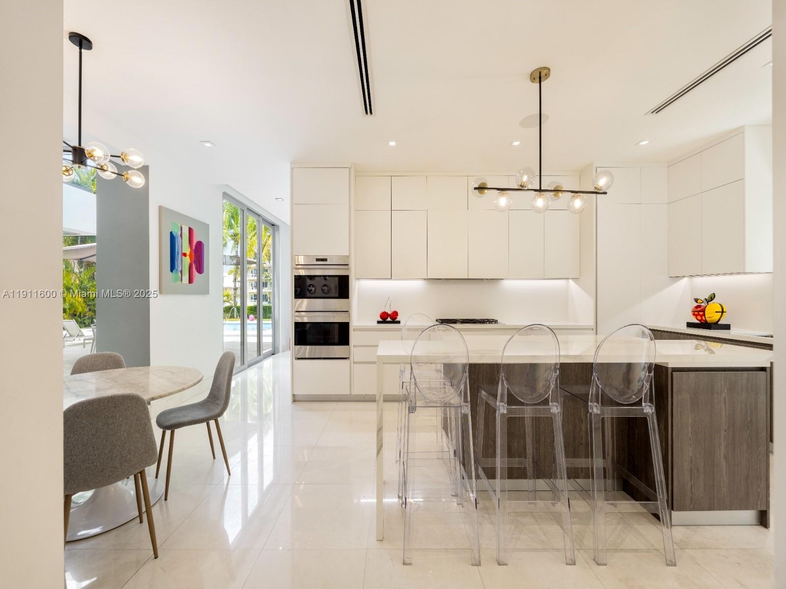 SOUTH BRICK CONDO - Residential