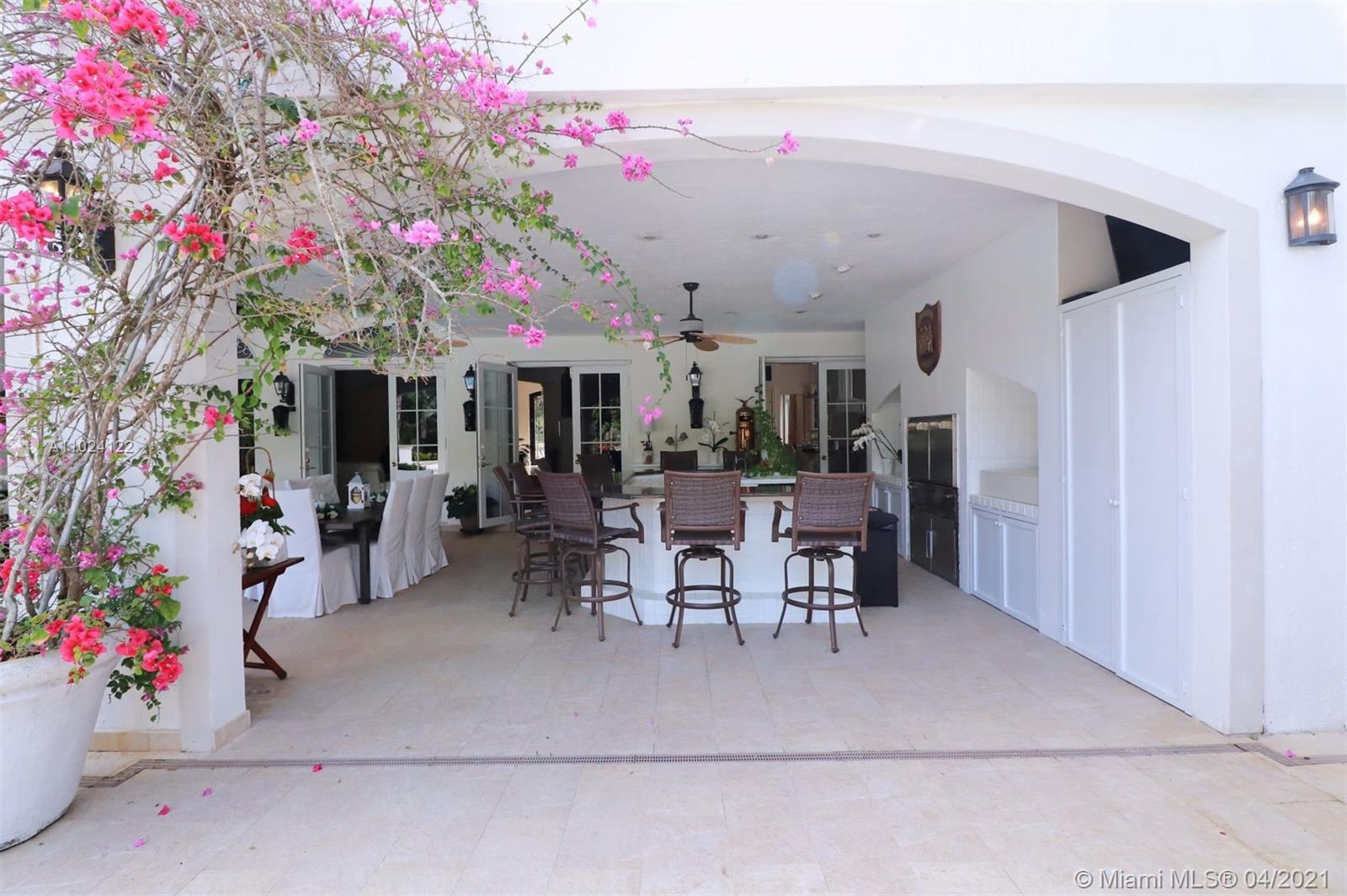 MARTIN SUBURBAN ACRES - Residential