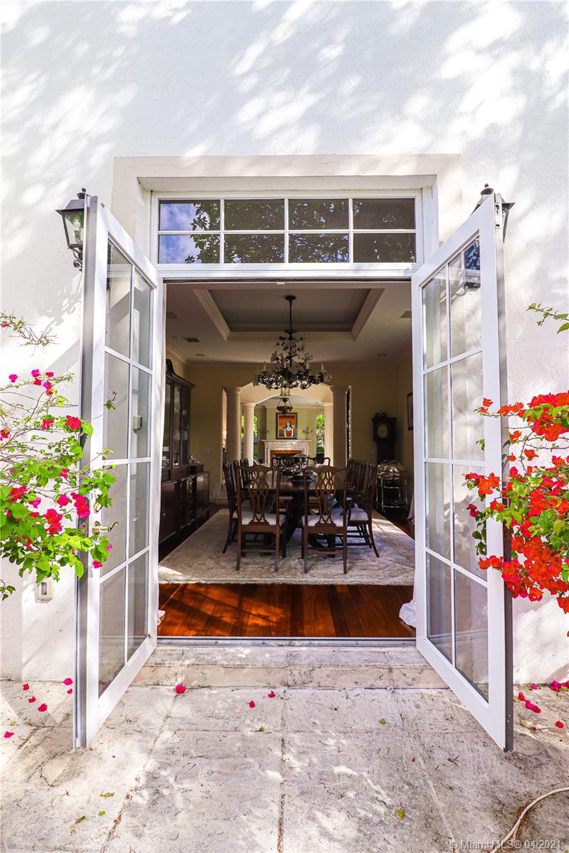 MARTIN SUBURBAN ACRES - Residential