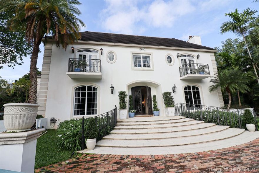 Graceful French Architecture and Beautifully Appointed Home in Pinecrest Premier Neighborhood! The Home Offers 7B/6.5B, 6,639 Sqft and Sits On A Near-Acre Manicured Corner Lot On North Pinecrest Most Sought After Street! Handsome Gates Open To Huge Chicago Brick Courtyard! Huge Upscale Gourmet Kitchen W/High-End Appliances and Extraordinary Amenities! Elegant Formal Living and Dining Rooms. Impact Glass. Luxurious Master Suite! Glass Elevator. Resort-Style Pool. Whole House Generator. Two Family Rooms, One Up and One Down. Two Terraces. One Accessed From Upstairs Bedrooms and A Large Terrace and Summer Kitchen Downstairs Accessed Through French Doors From The Family Room and Kitchen. Perfect Family design! Best Schools! The patio with a huge pool and garden zone recreate a french style.