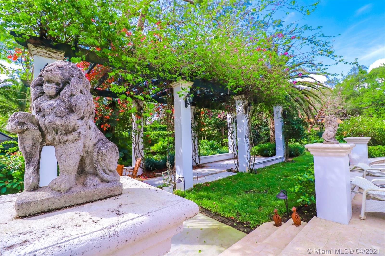 MARTIN SUBURBAN ACRES - Residential