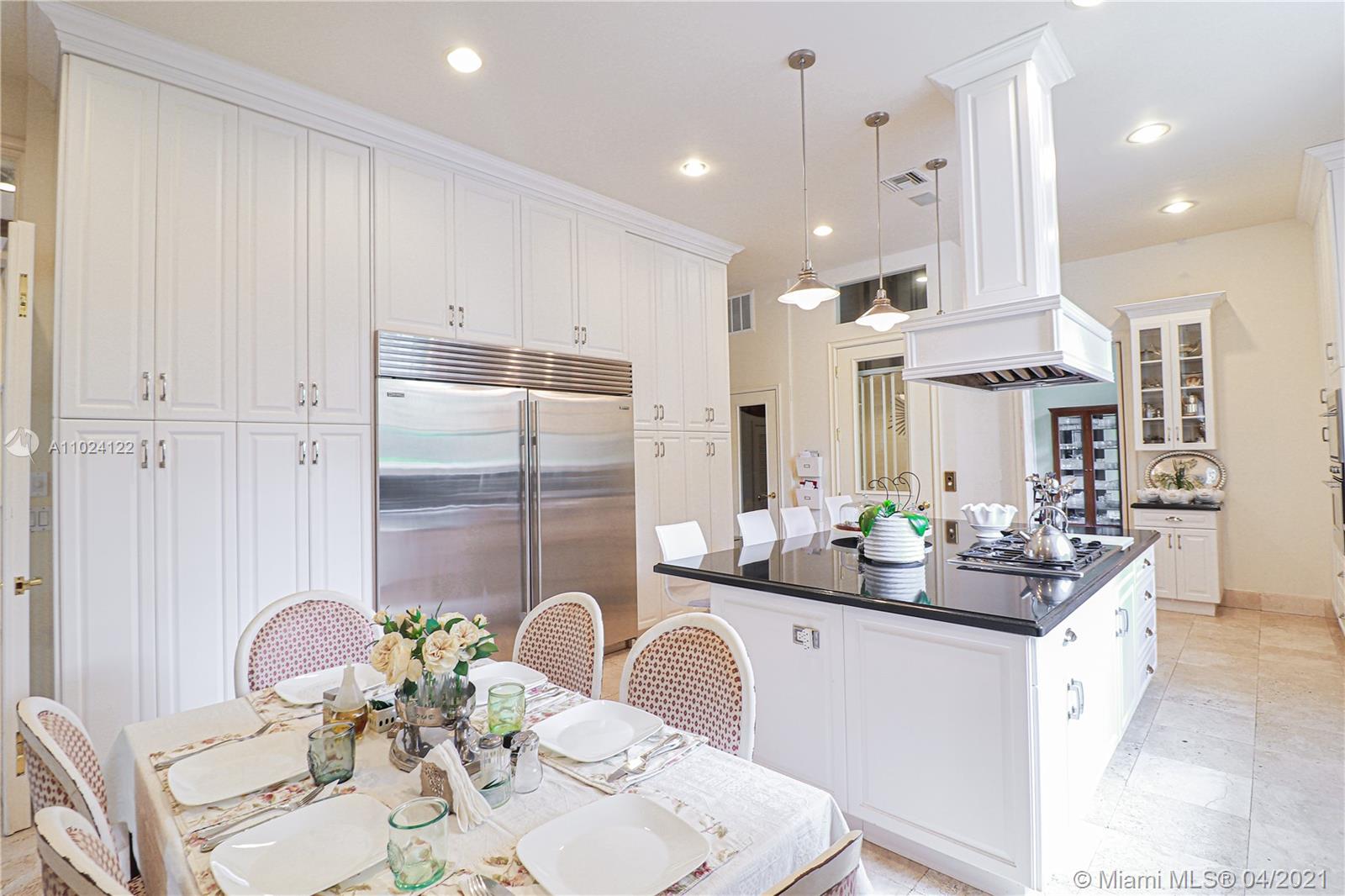 MARTIN SUBURBAN ACRES - Residential