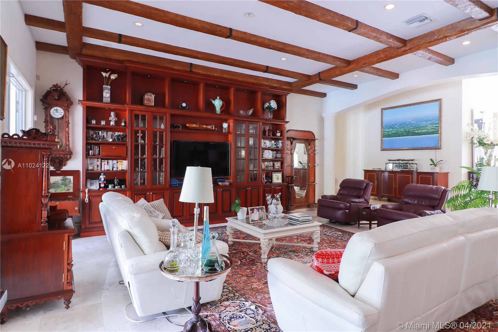 MARTIN SUBURBAN ACRES - Residential