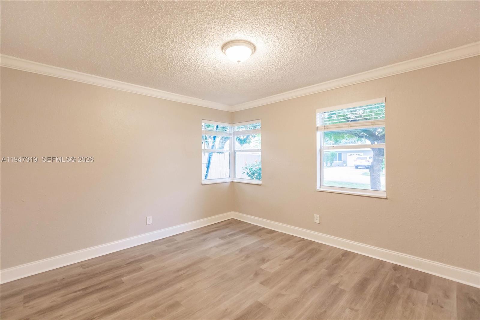 CRESTHAVEN NO 5 - Residential