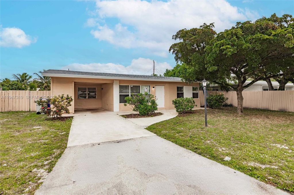Photo of 3140 NE 10th Ter, Pompano Beach, FL 33064 (MLS # A11947319)