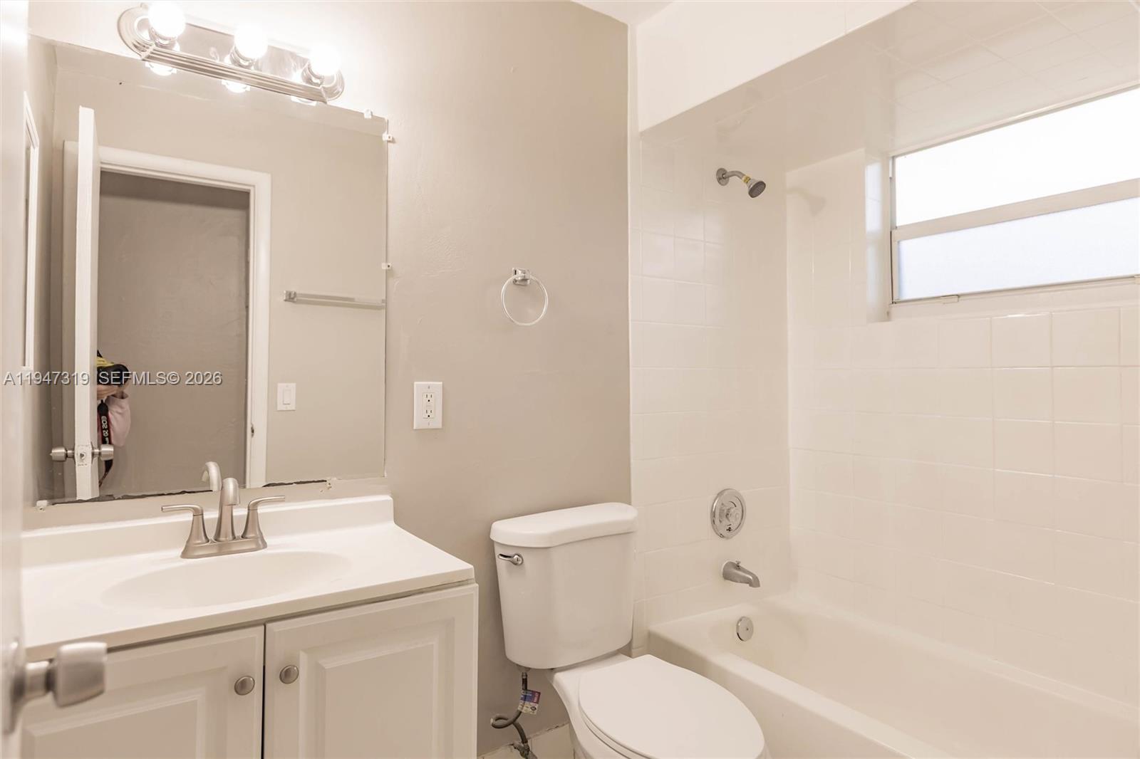 CRESTHAVEN NO 5 - Residential