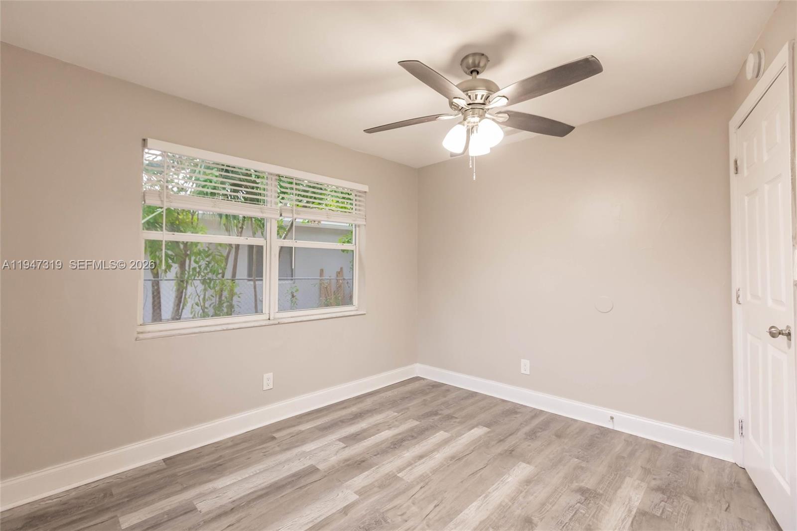 CRESTHAVEN NO 5 - Residential