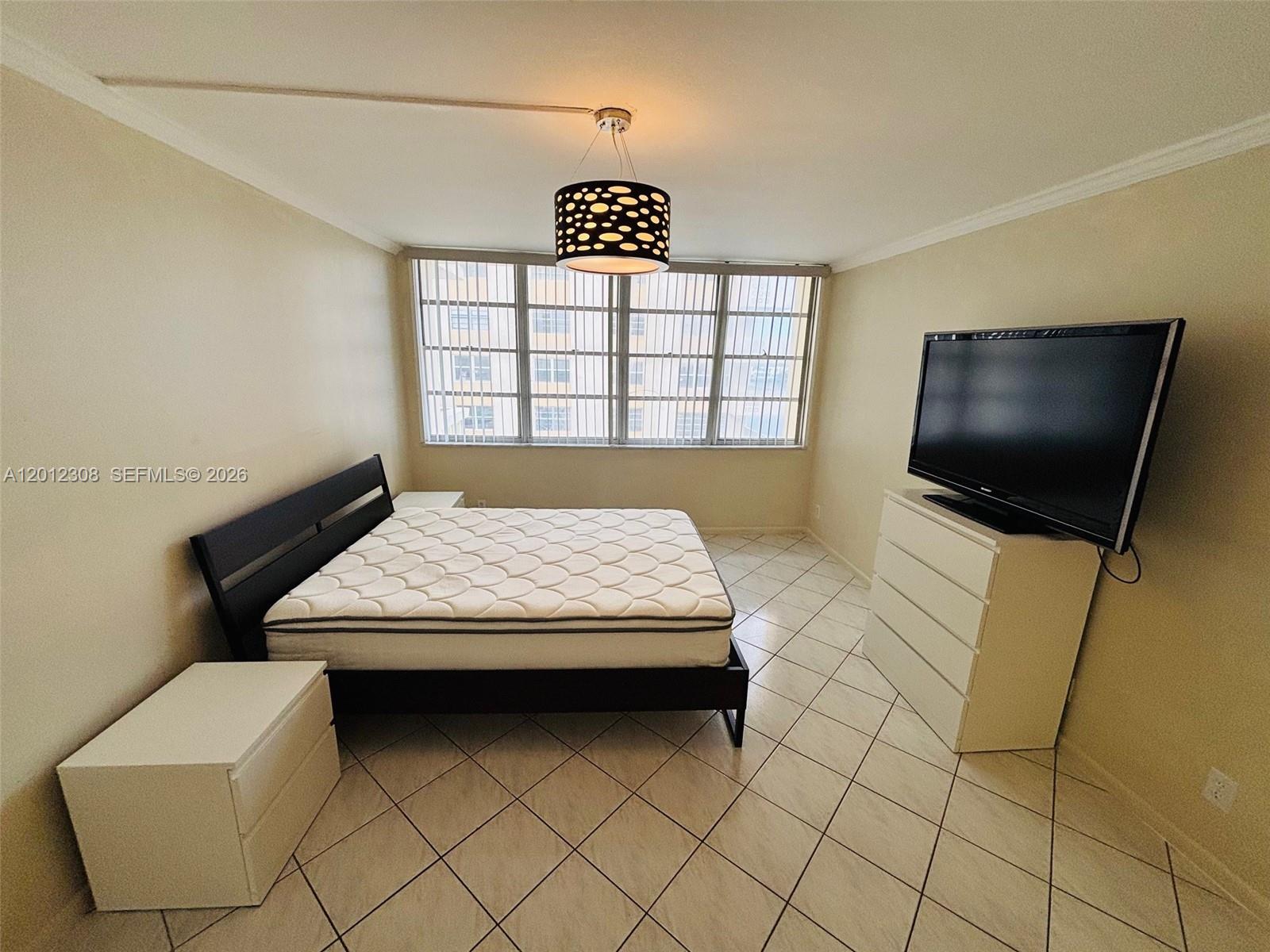 IMPERIAL TOWERS CONDO - Residential