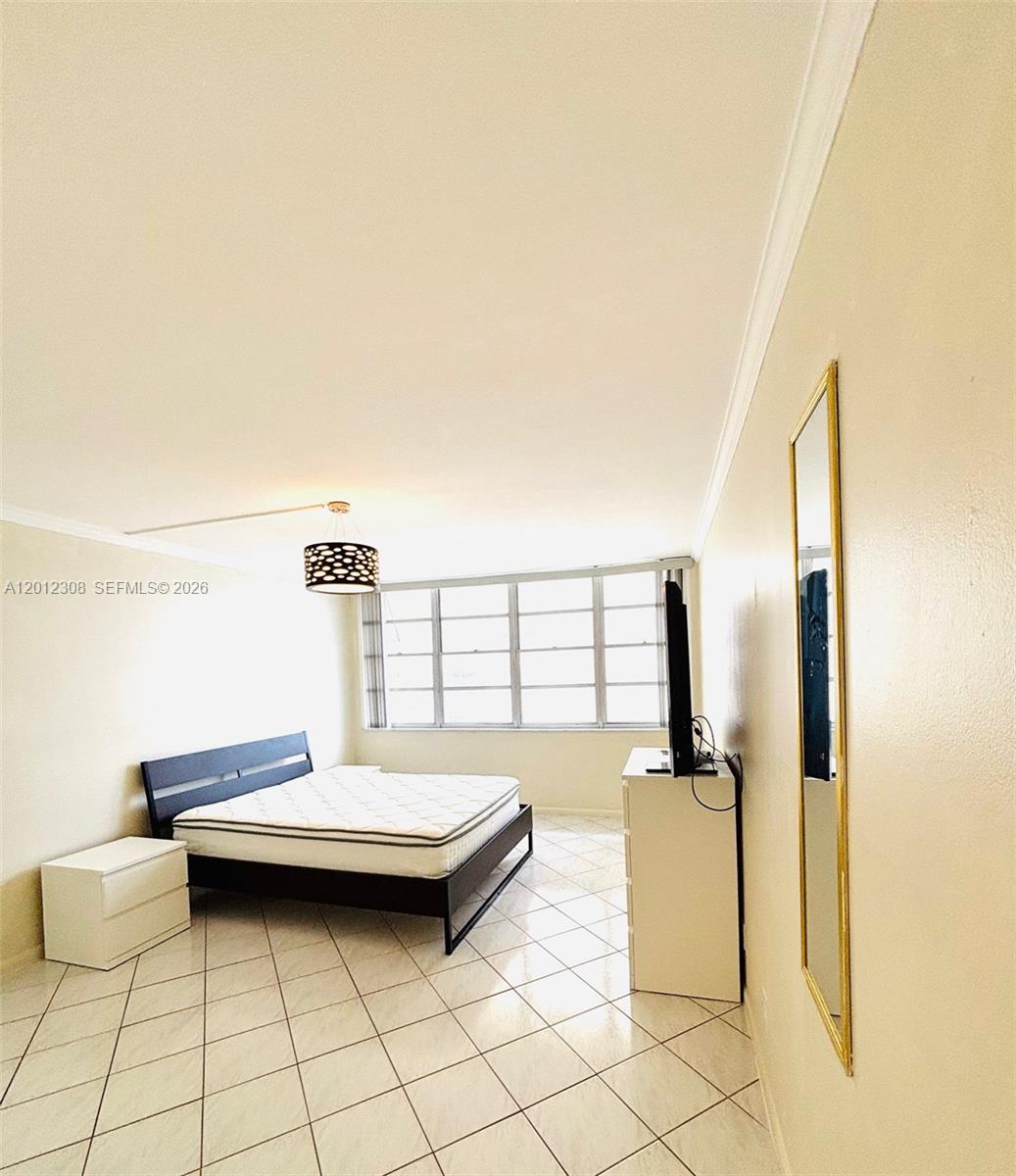 IMPERIAL TOWERS CONDO - Residential
