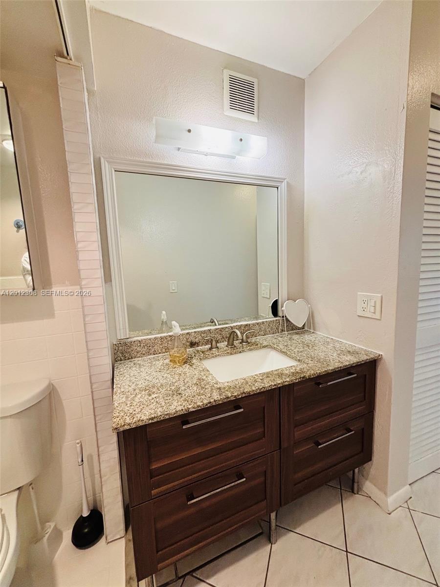IMPERIAL TOWERS CONDO - Residential