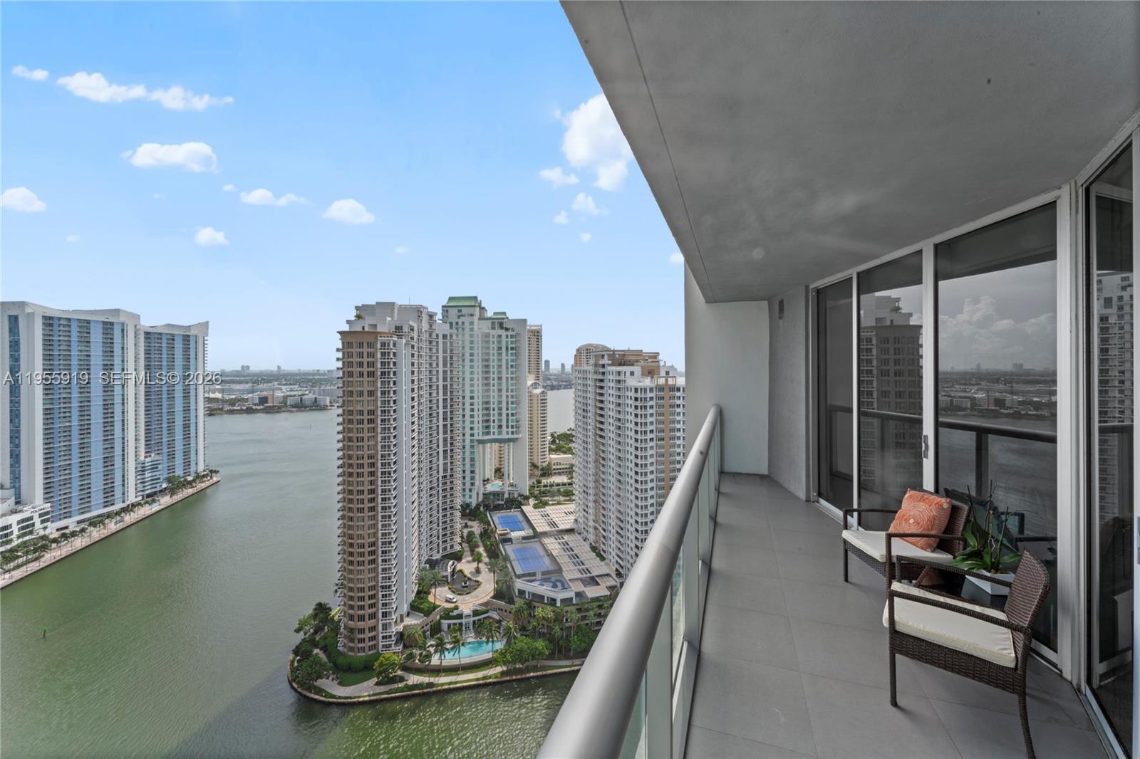 ICON BRICKELL NO TWO - Residential