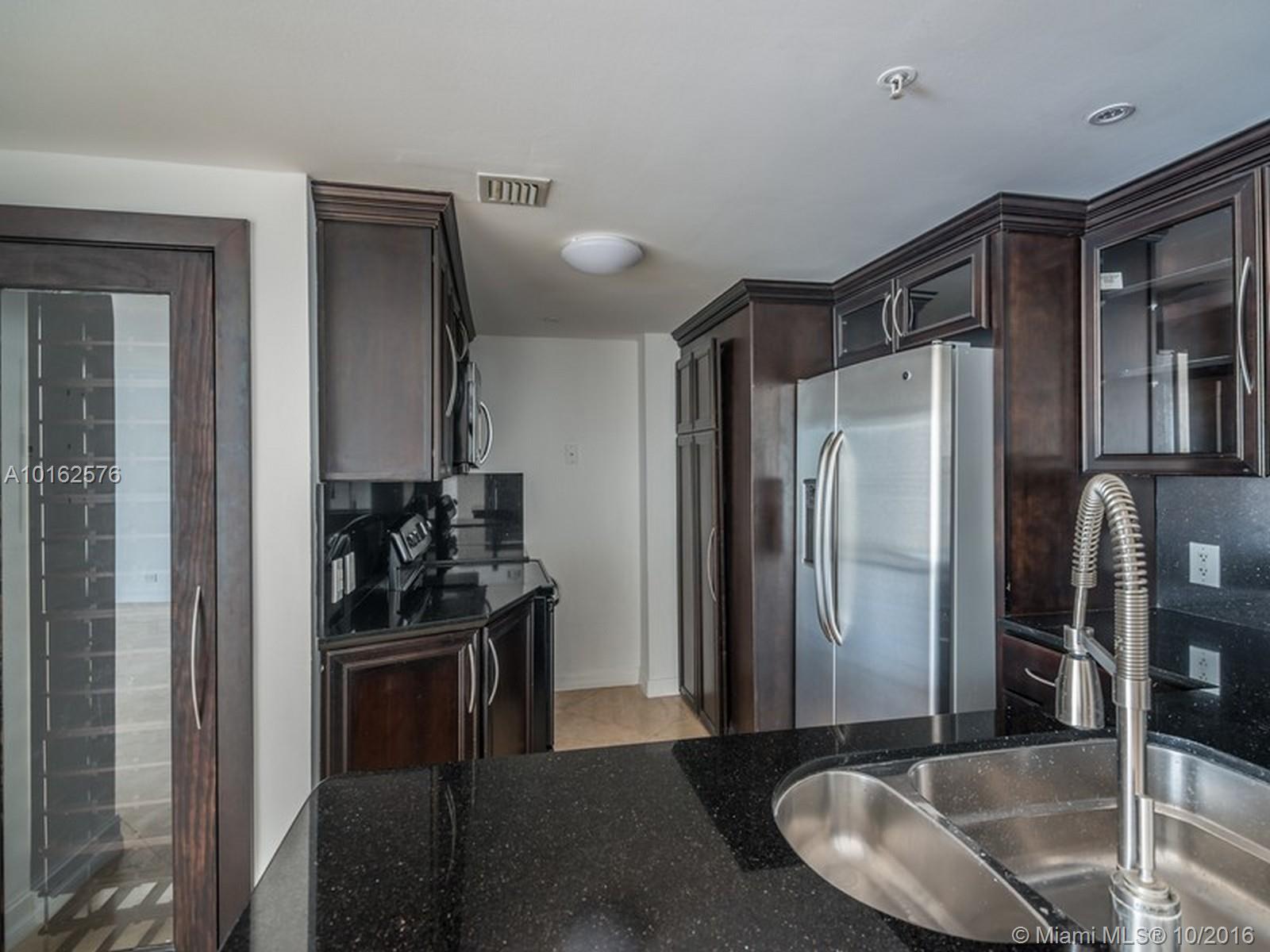 COURVOISIER COURTS CONDO - Residential Lease