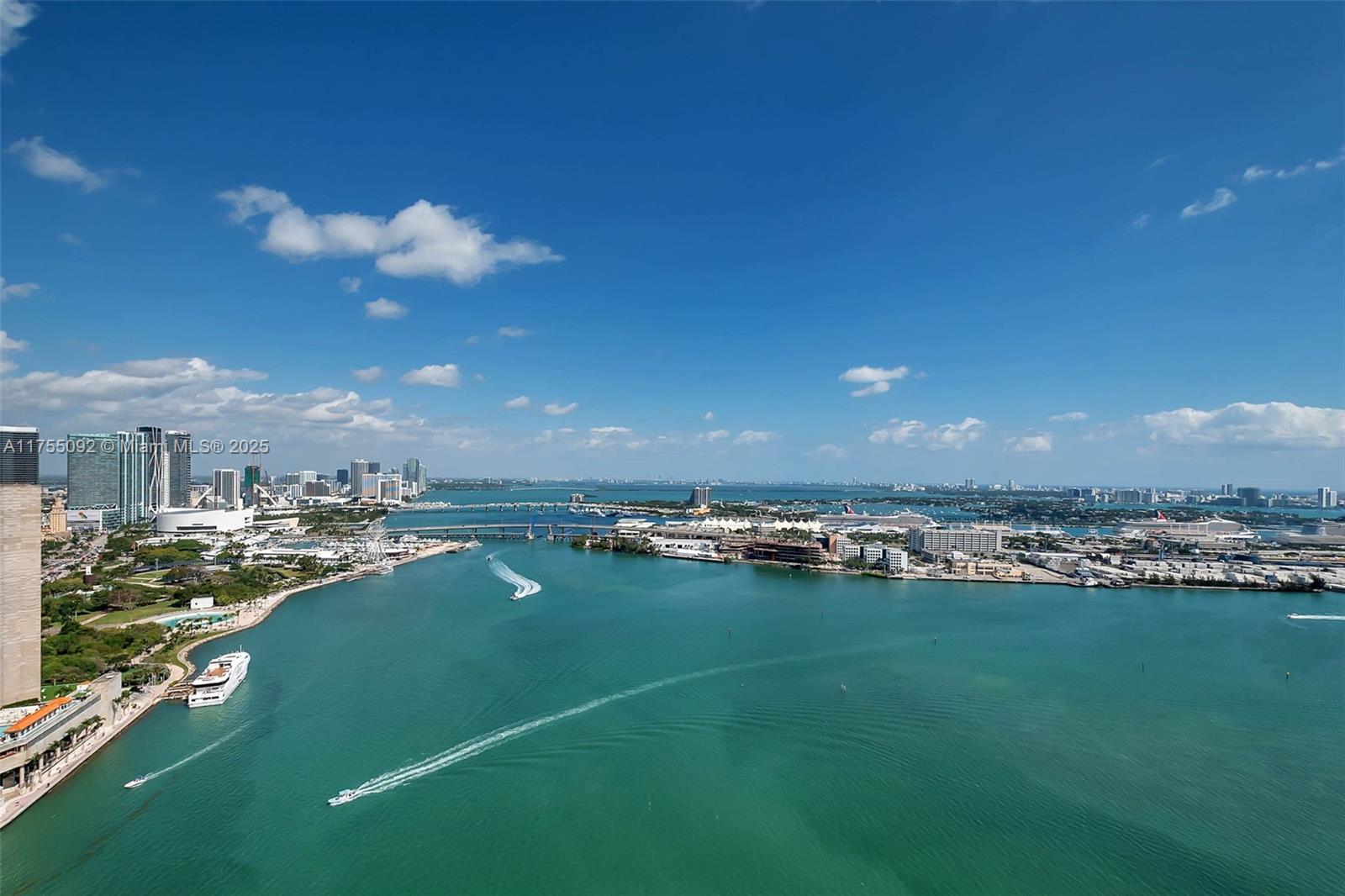 848 Brickell Key Dr 4002