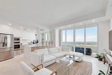 848 Brickell Key Dr 4002 Miami FL 33131