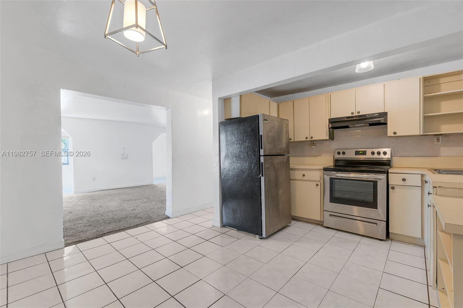 DIXIE HEIGHTS GARDENS - Residential