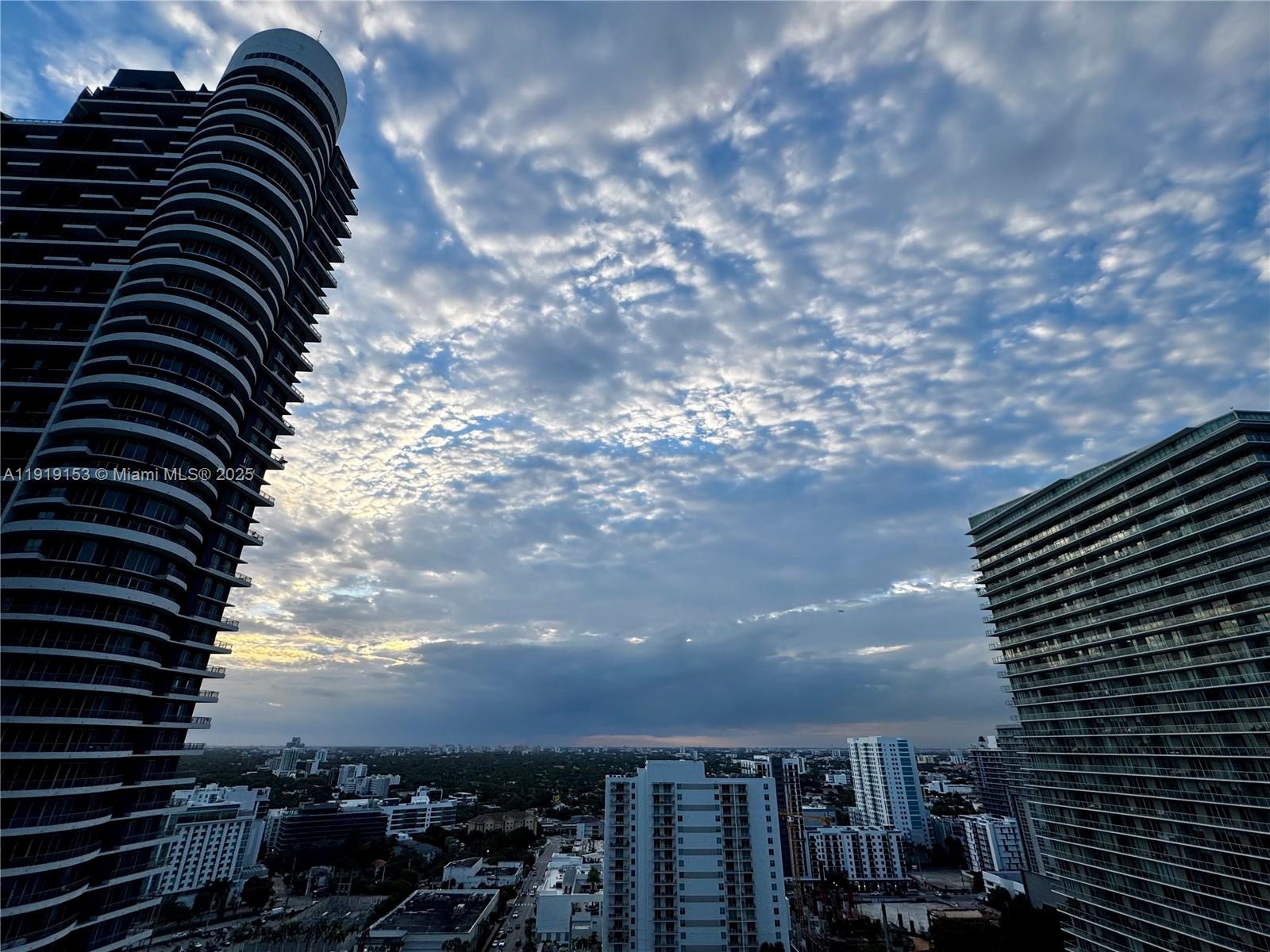 VUE AT BRICKELL CONDO - Residential Lease