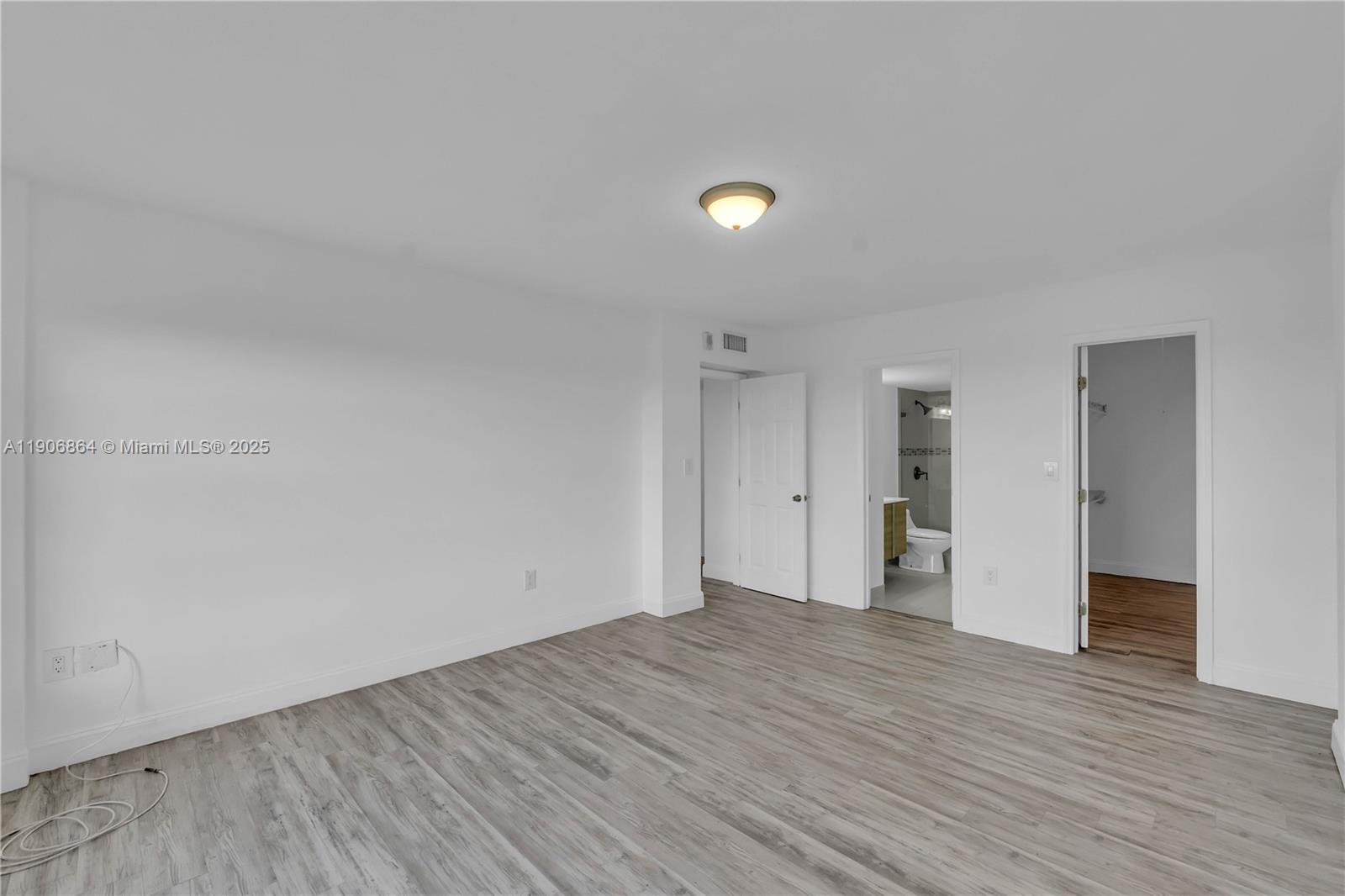 MANORS OF INVERRARY XII - Residential Lease