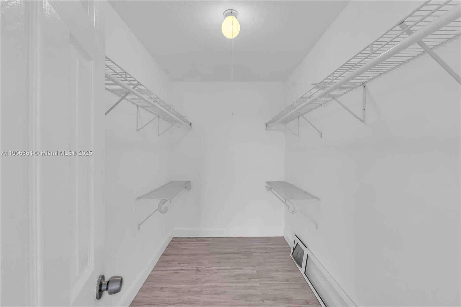 MANORS OF INVERRARY XII - Residential Lease