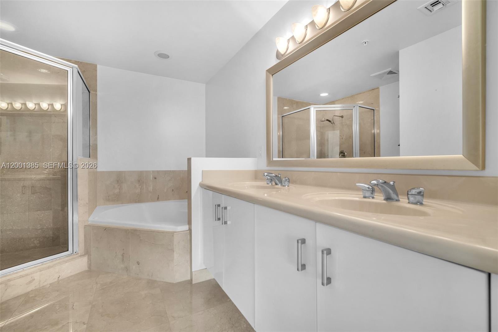 360 CONDO A - Residential Lease