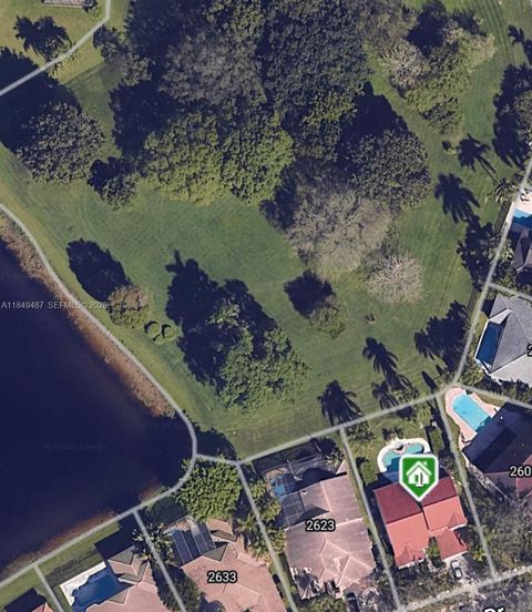 2613 Oakbrook Dr Weston FL 33332