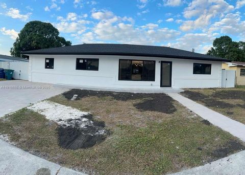 2041 NW 190th TERRACE Miami Gardens FL 33056