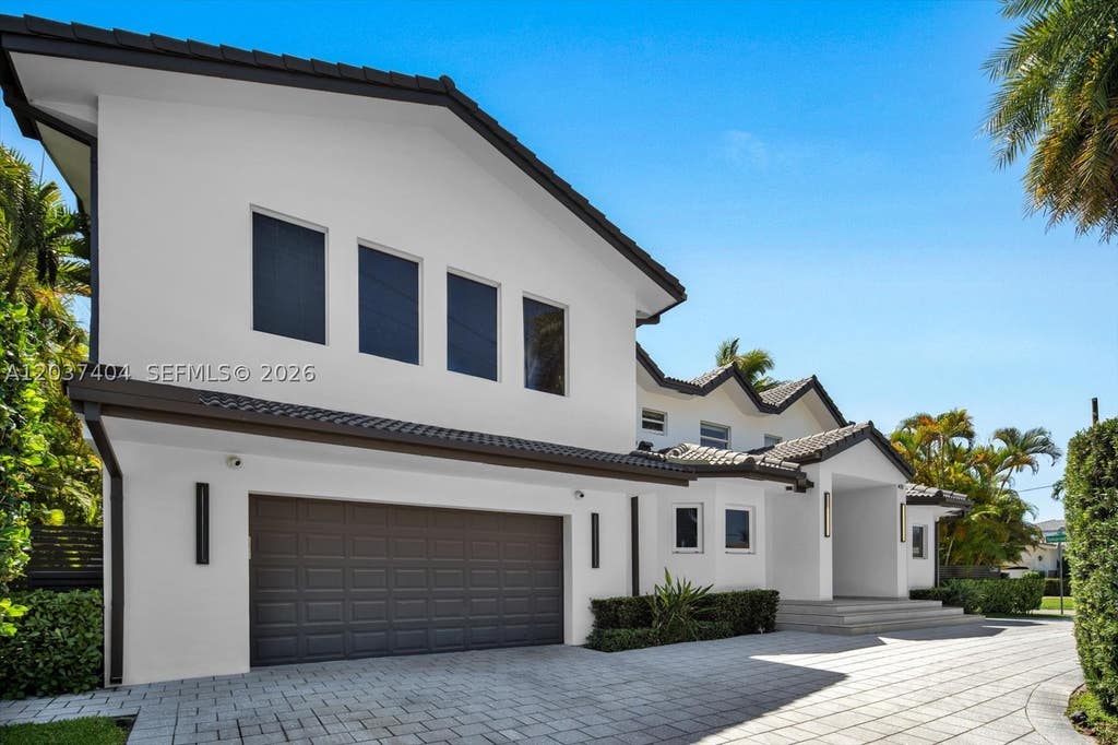 Photo of 431 Layne Blvd, Hallandale Beach, FL 33009 (MLS # A12037404)