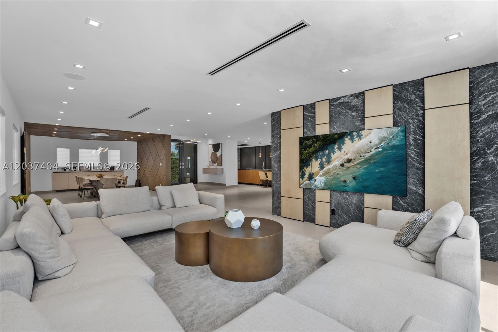 431 Layne Blvd