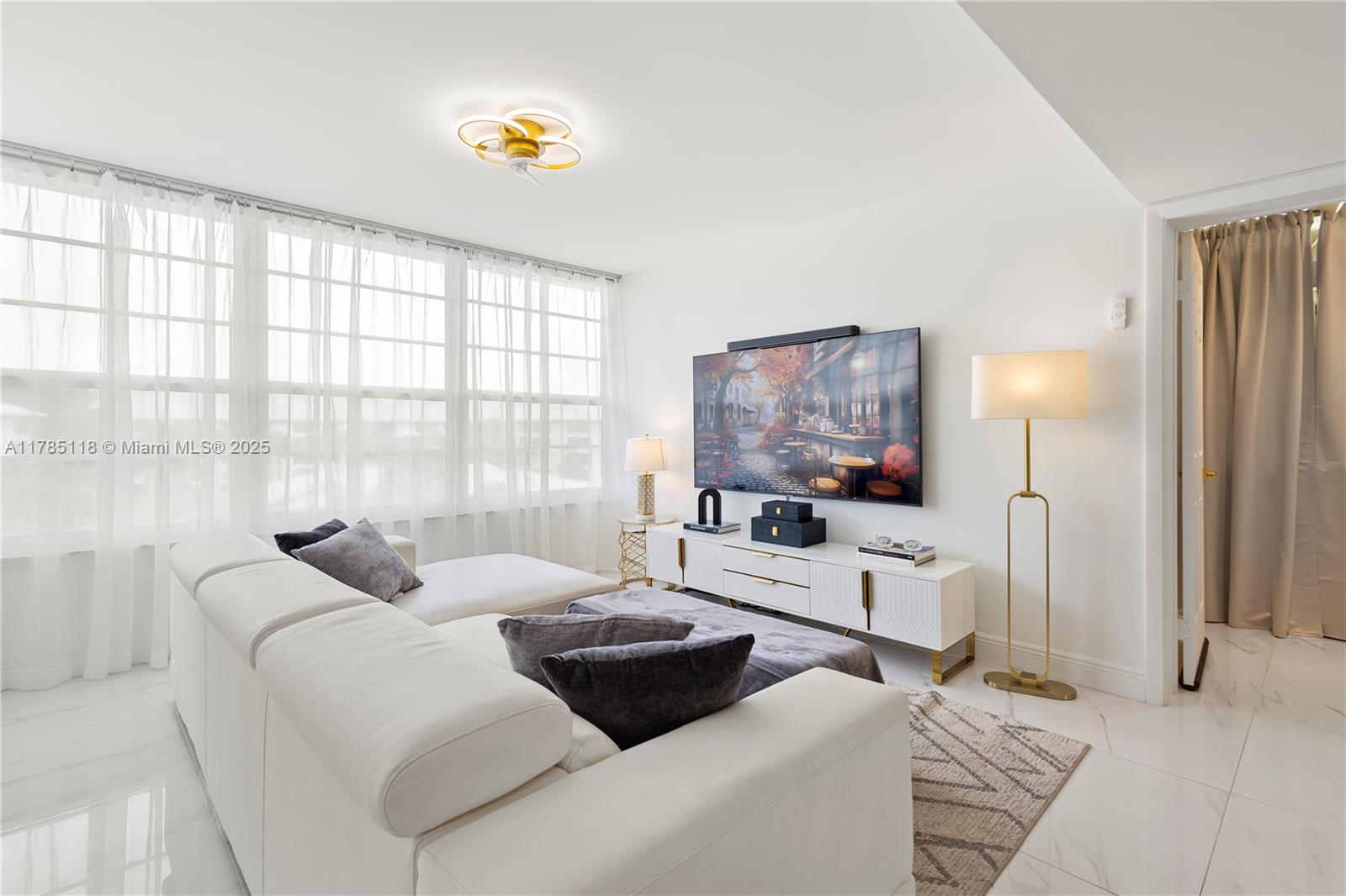 WHITEHALL CONDO OF THE LA - Residential