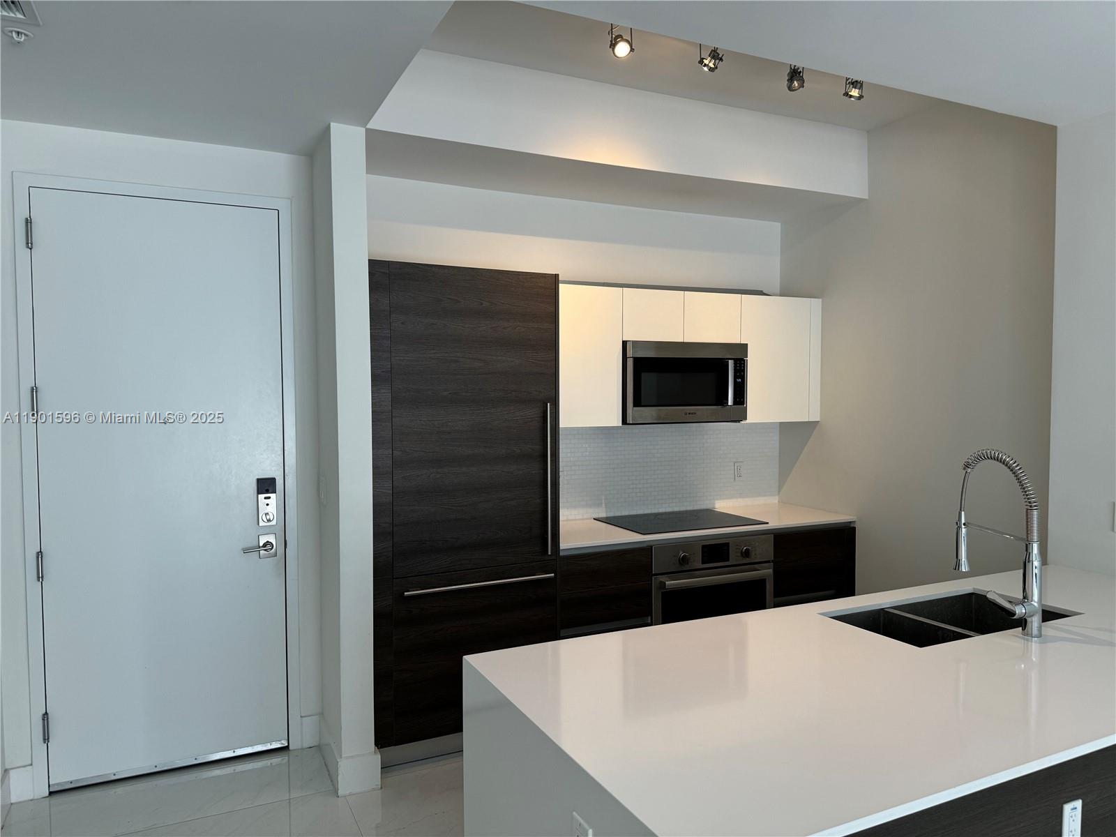 MERRICK MANOR CONDO - Residential Lease