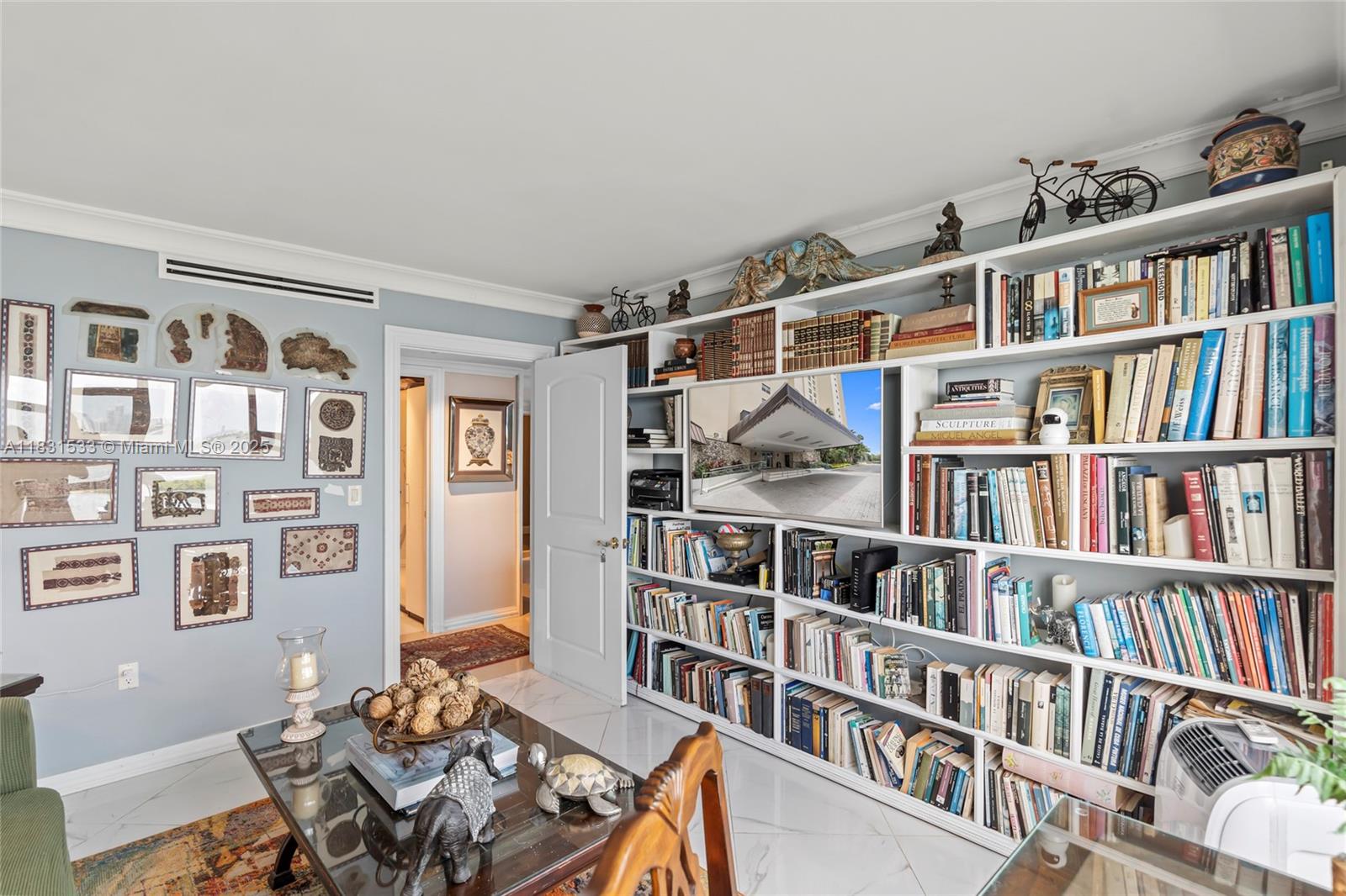 JOCKEY CLUB CONDO - Residential