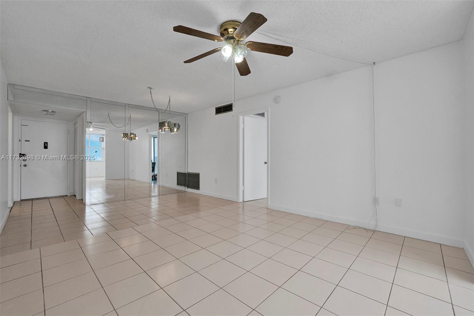 WILSHIRE CONDO - Residential