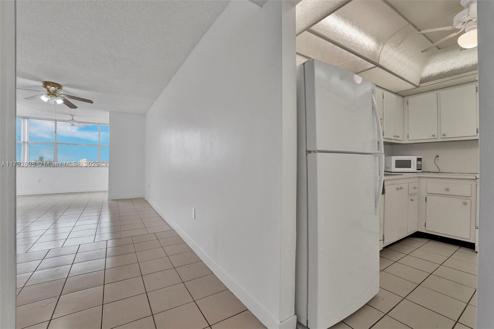 WILSHIRE CONDO - Residential