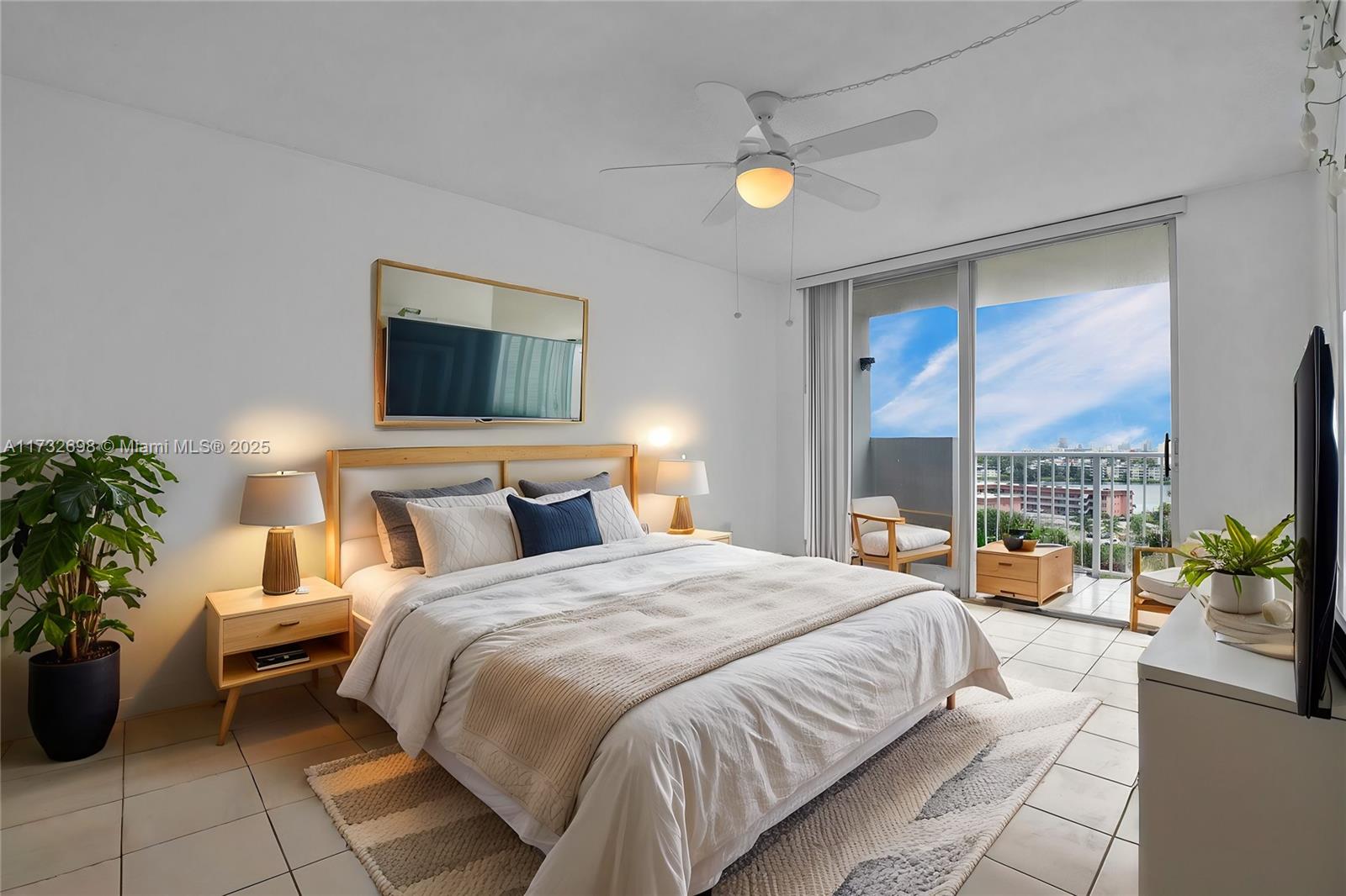 WILSHIRE CONDO - Residential