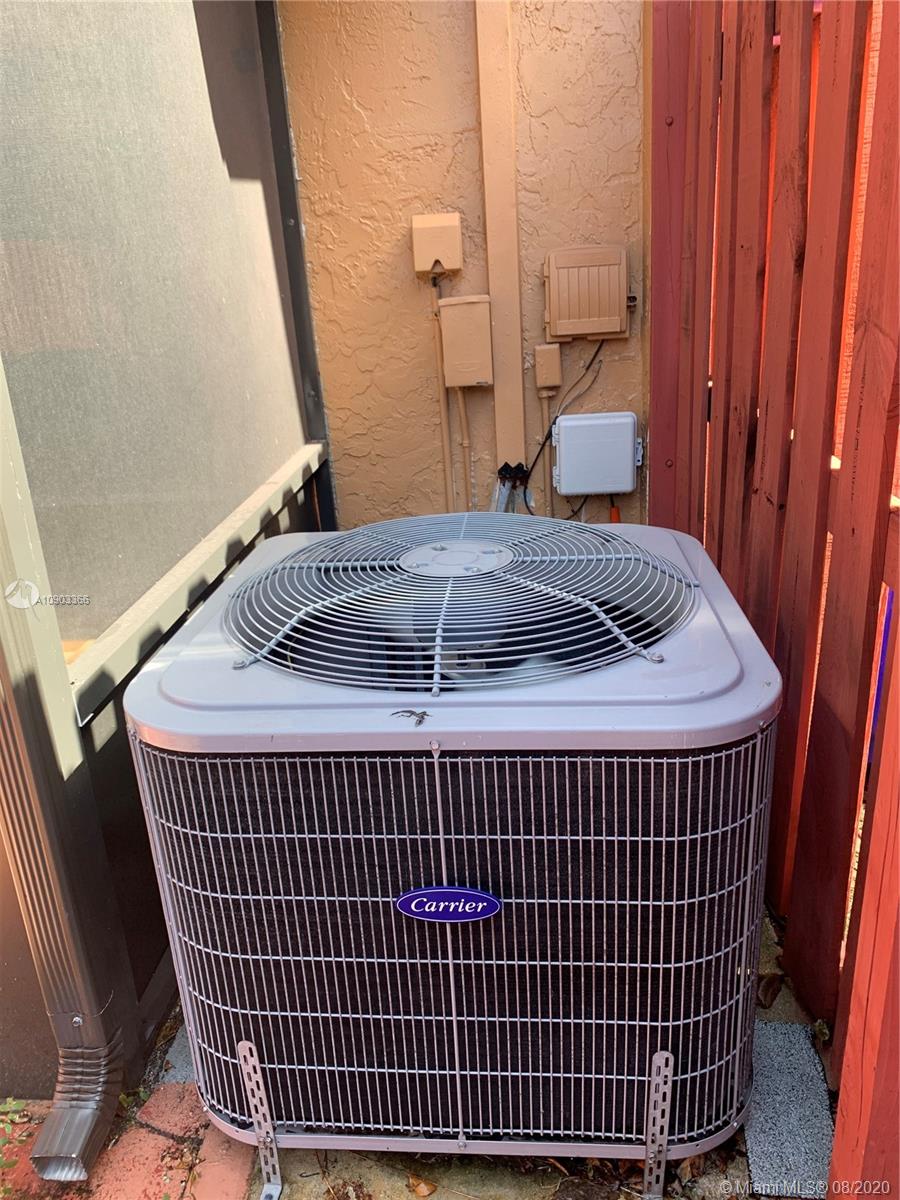 PEMBROKE POINTE SEC TWO - Residential