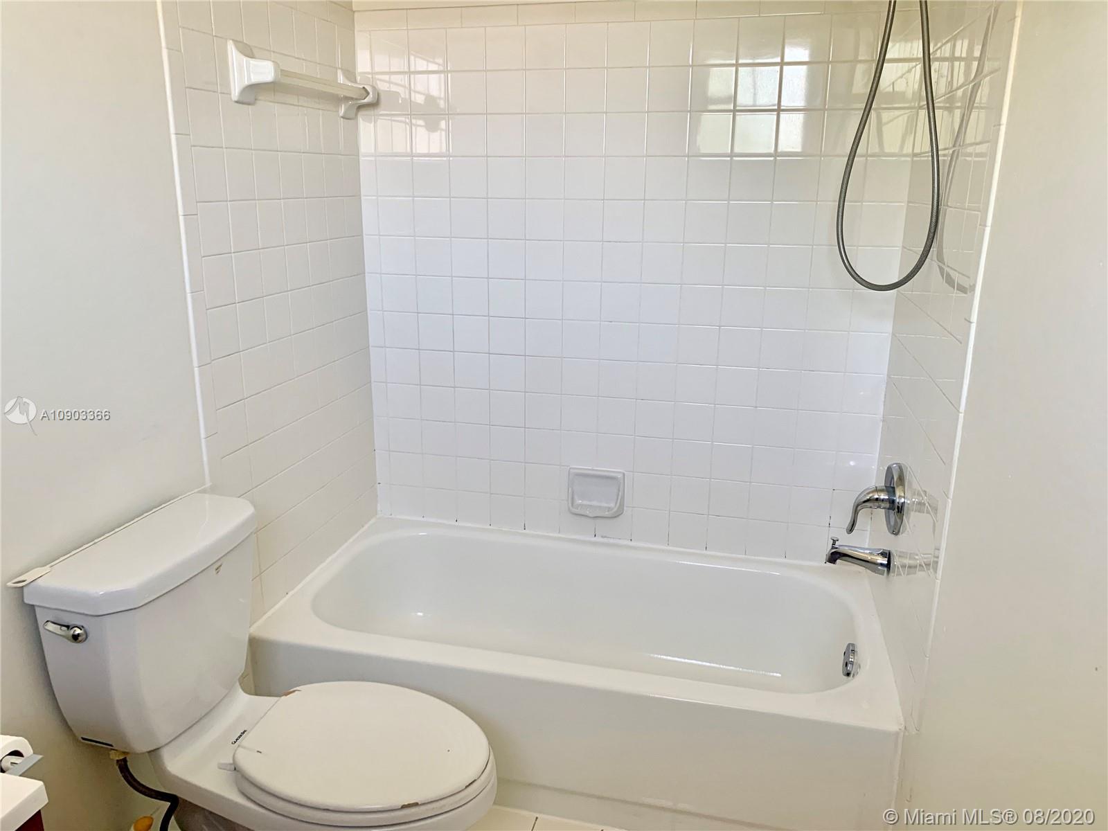 PEMBROKE POINTE SEC TWO - Residential