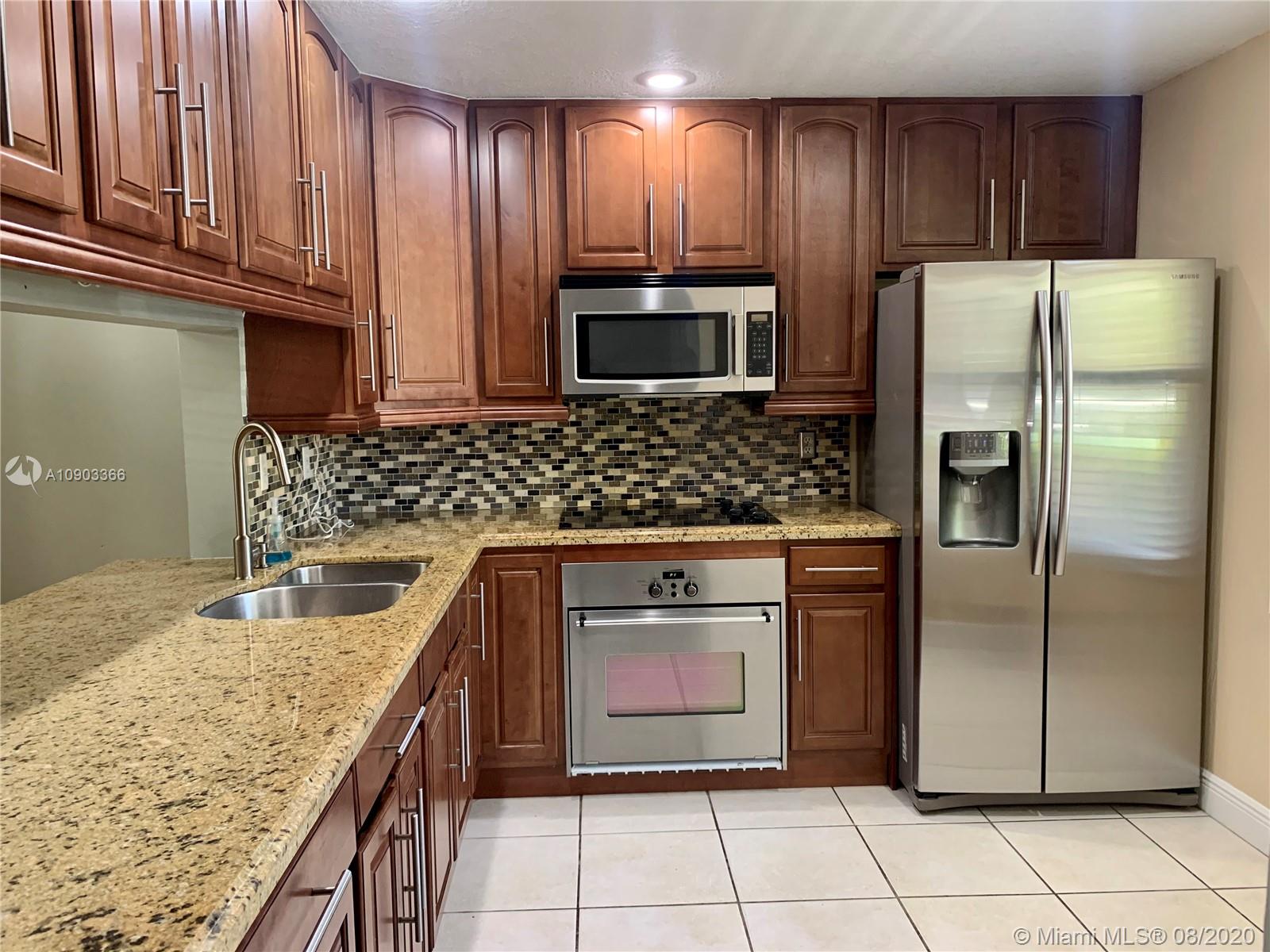 PEMBROKE POINTE SEC TWO - Residential