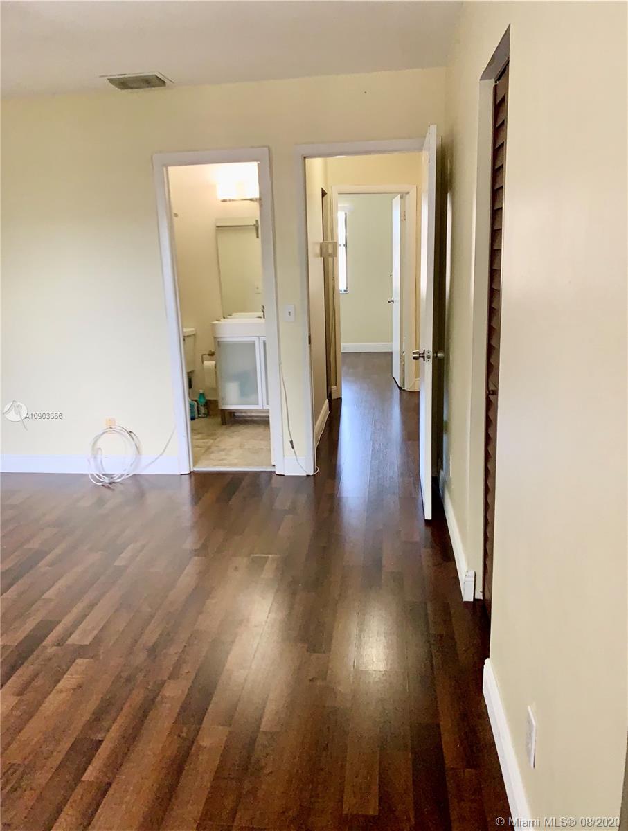 PEMBROKE POINTE SEC TWO - Residential