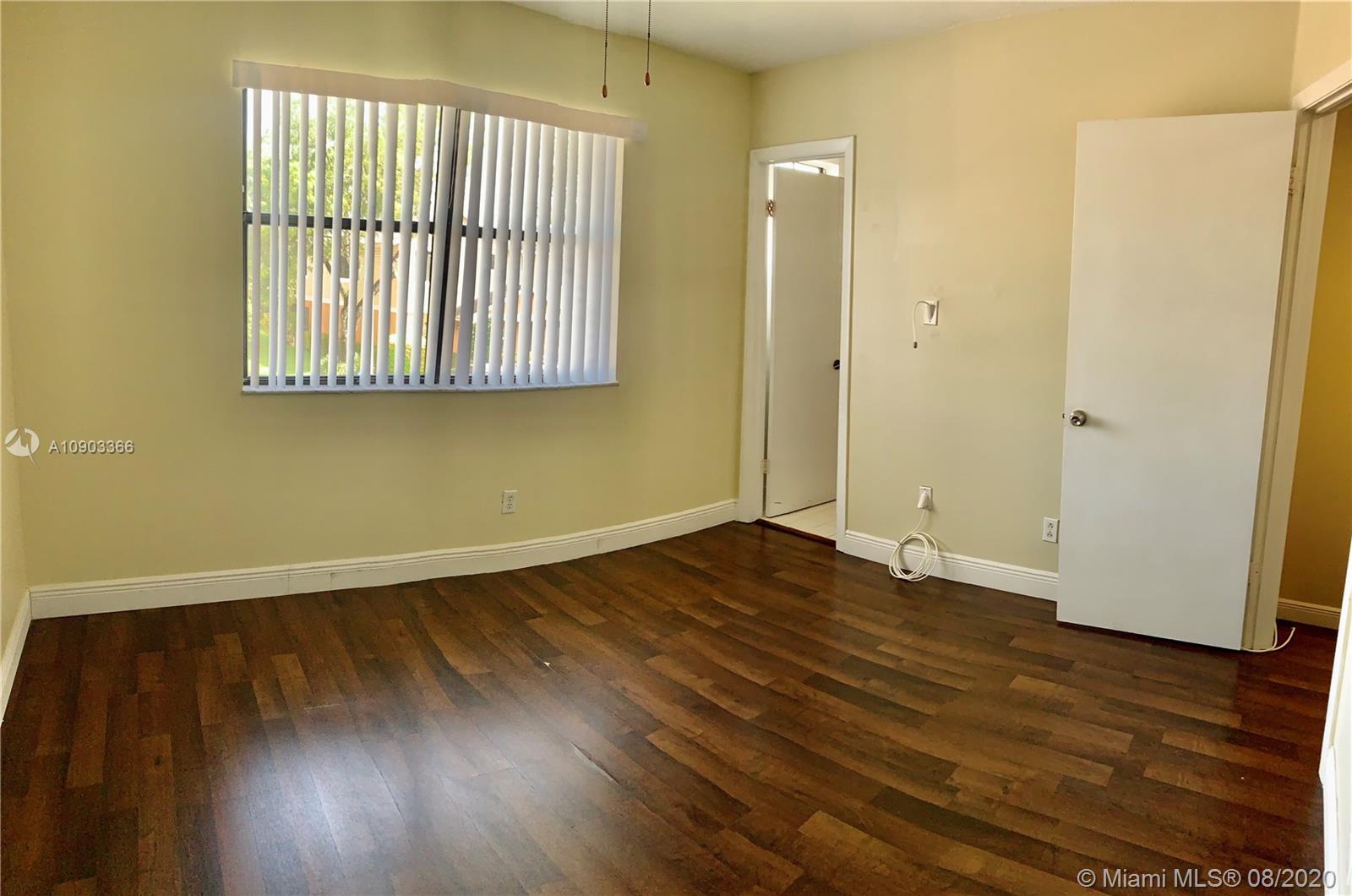 PEMBROKE POINTE SEC TWO - Residential