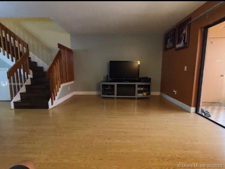 PEMBROKE POINTE SEC TWO - Residential