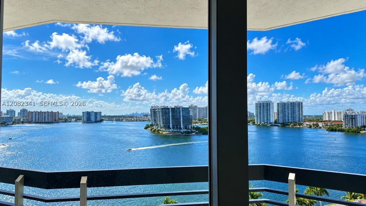 19101 Mystic Pointe Dr 1704, Aventura FL 33180