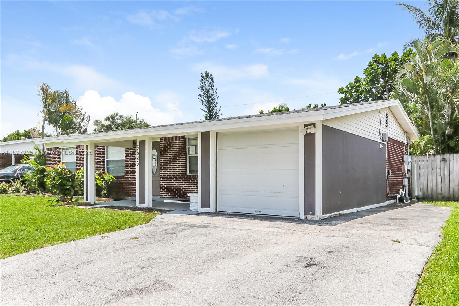 PALM BEACH CABANA COLONY - Residential Lease