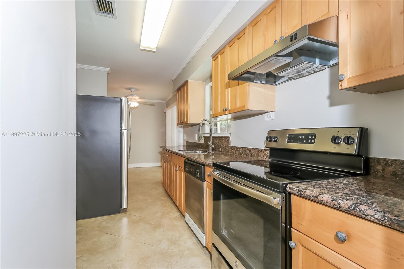 PALM BEACH CABANA COLONY - Residential Lease
