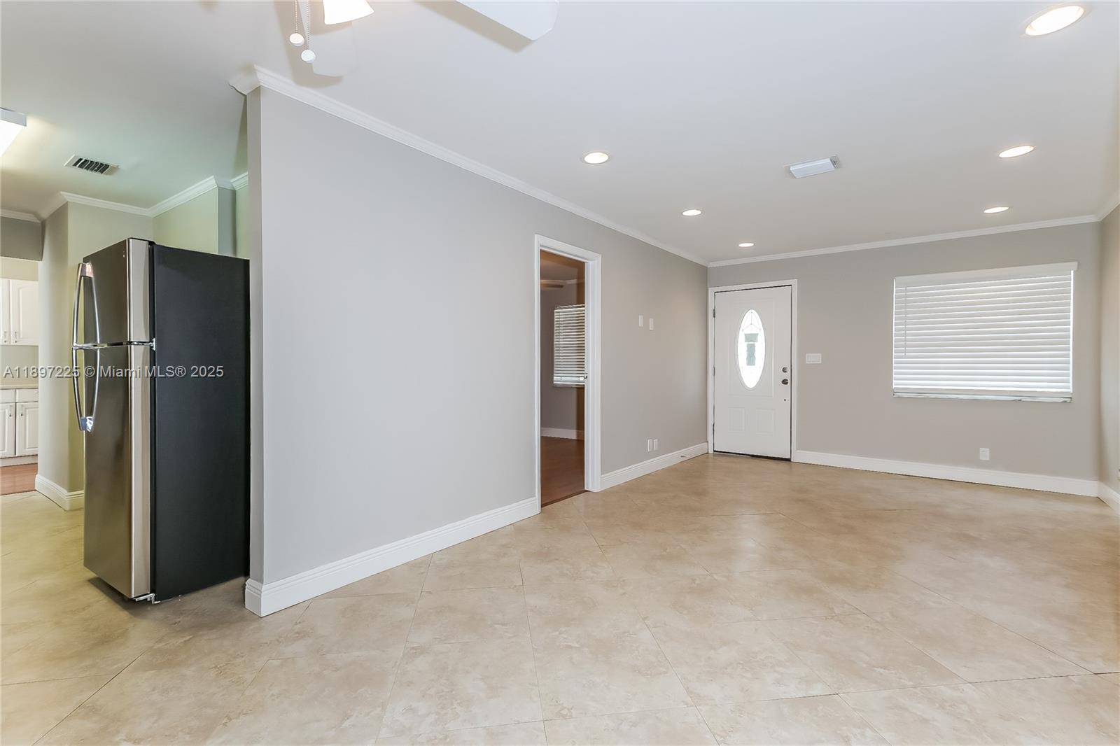 PALM BEACH CABANA COLONY - Residential Lease