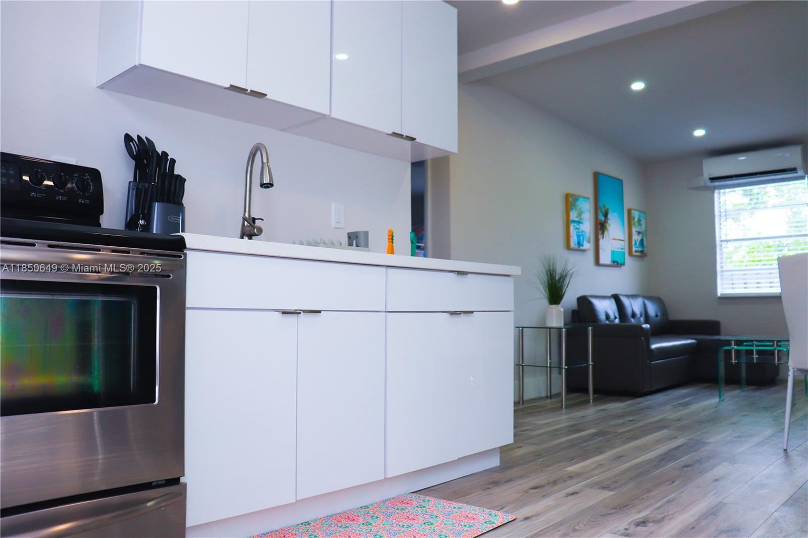 VICTORY HEIGHTS - Residential Lease