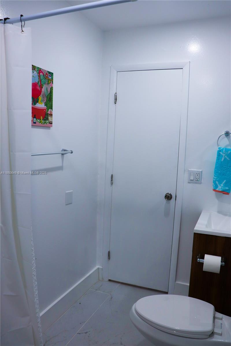 VICTORY HEIGHTS - Residential Lease