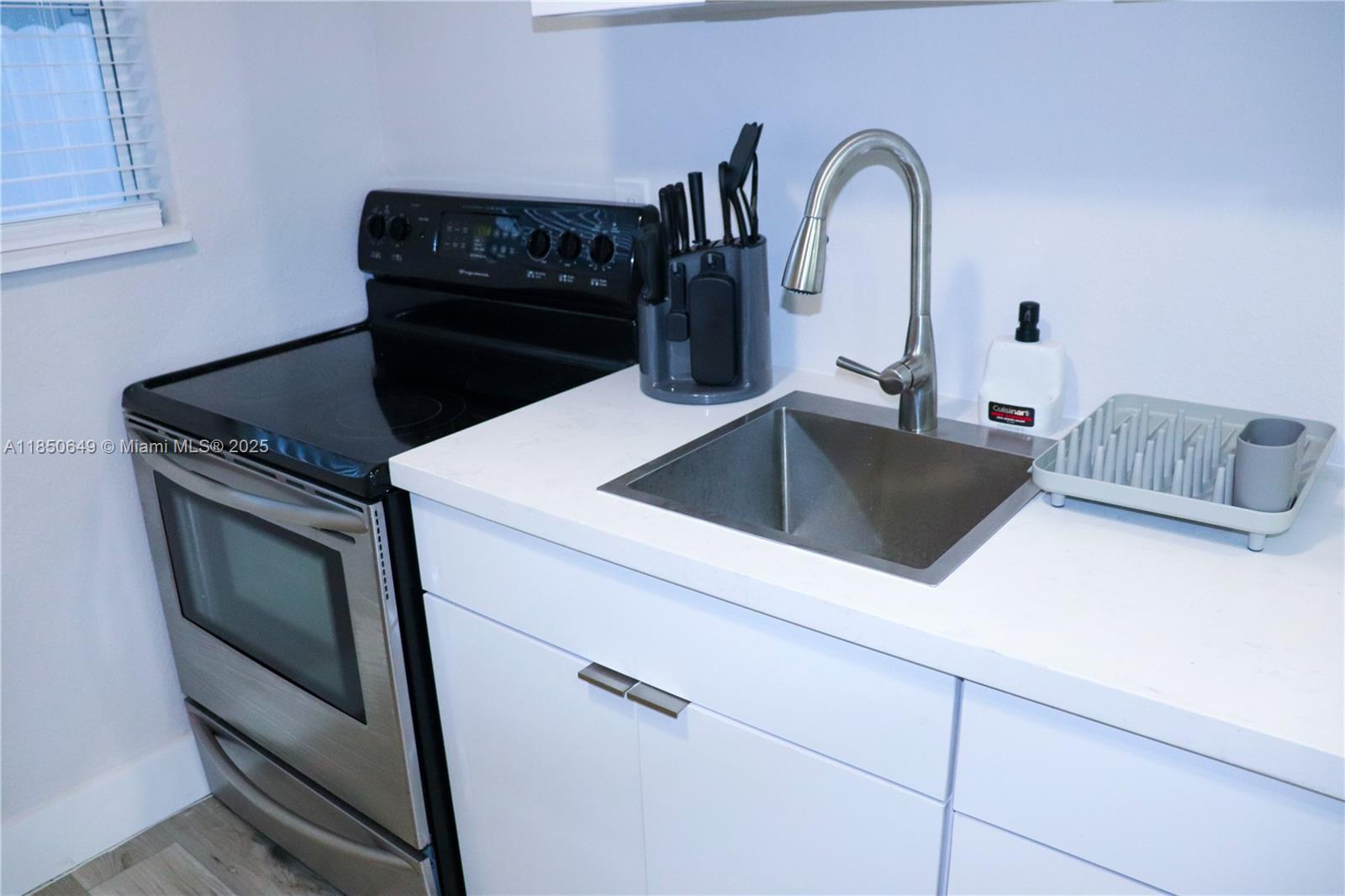 VICTORY HEIGHTS - Residential Lease