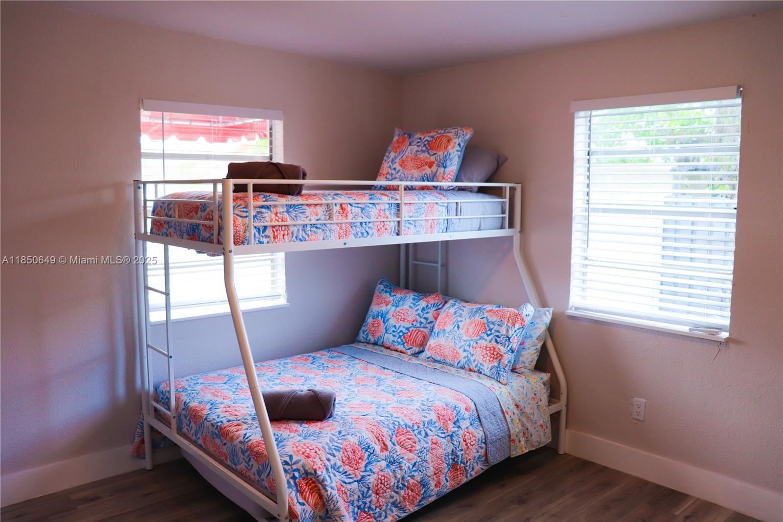 VICTORY HEIGHTS - Residential Lease
