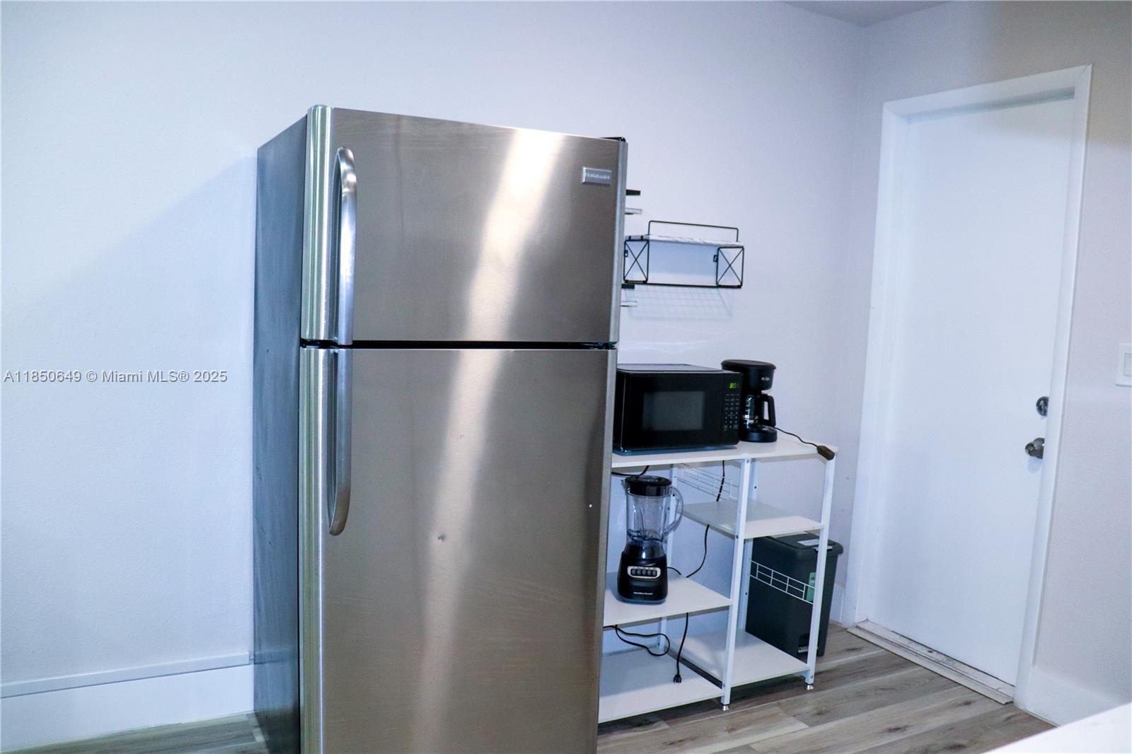 VICTORY HEIGHTS - Residential Lease